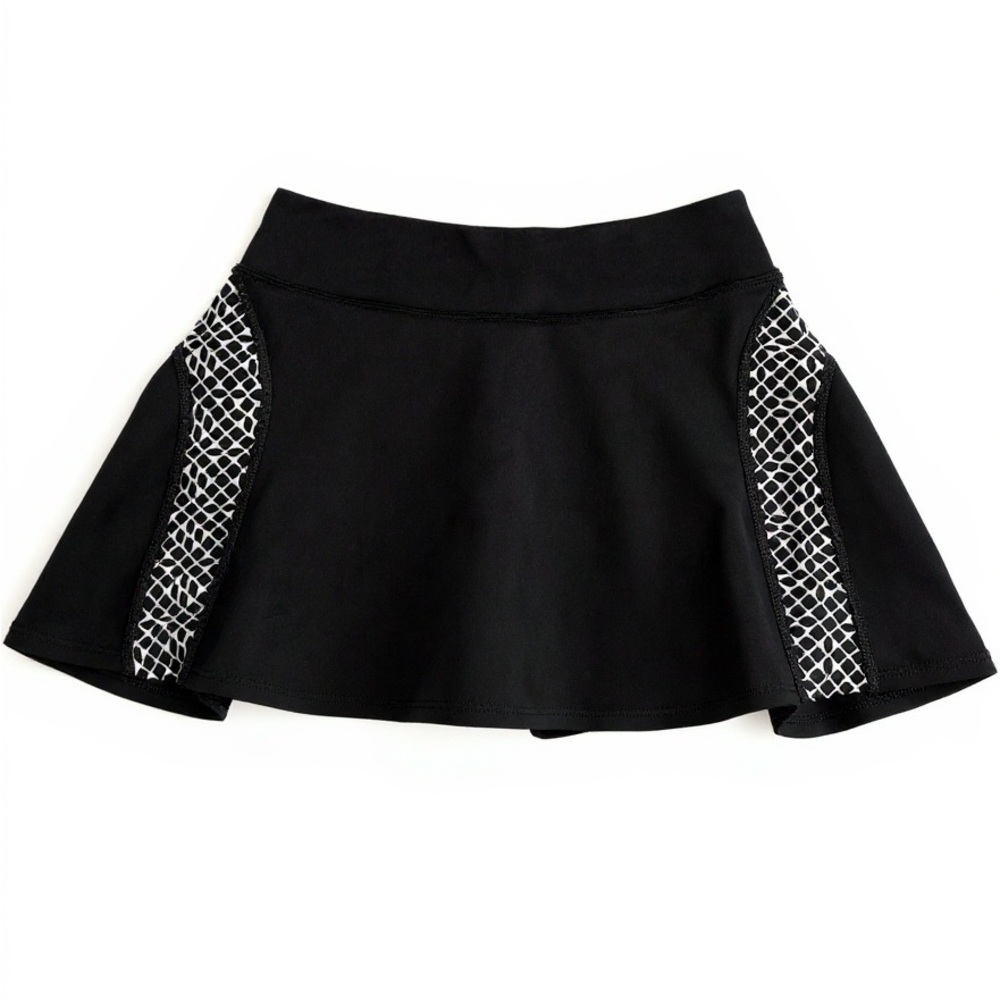 Trina Turk Black and White Women's Recreation Skort